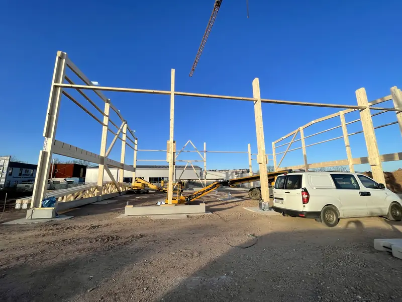 Main structural frame progressing across the commercial building site